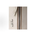 PRADA Aimee Borsa a spalla letter-branded adjustable shoulder bag for women in beige